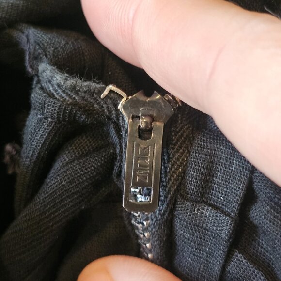 1950s Jerry Gilden Wiggle Dress Black Pleated Sleeveless Sz 4 Thin Linen Cotton? - Picture 15 of 16